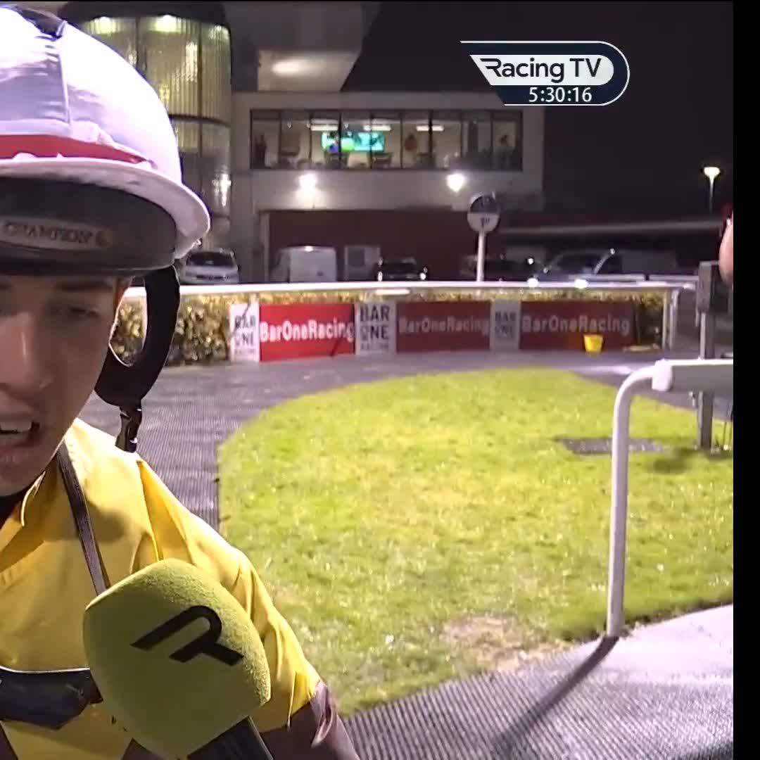 First winner! Fantastic interview too from Michael Delahunty after a family success and a day the rider won't forget 👏 Dundalk Stadium