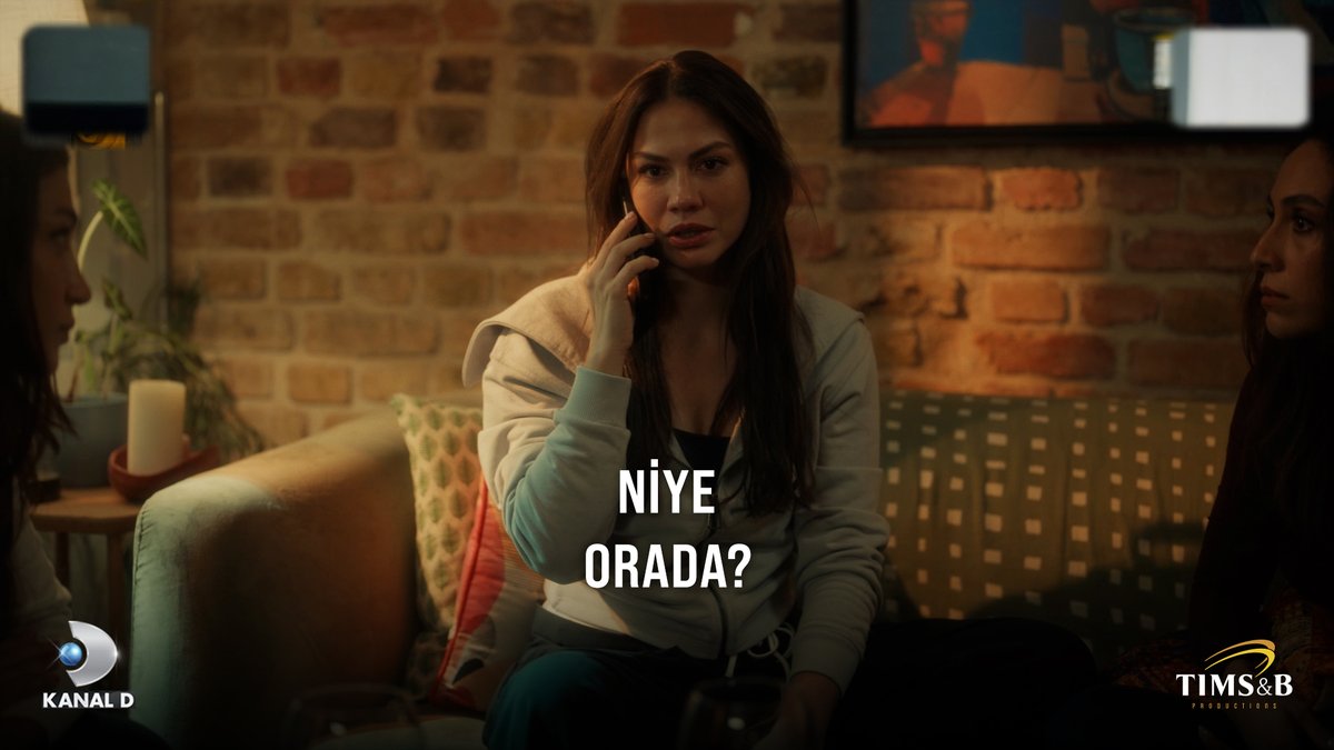 Çiğdem, Nisan’a Eşref’in yanında olduğunu söylüyor! #EşrefRüya yeni bölümüyle #KanalD’de. @kanald @timsandb