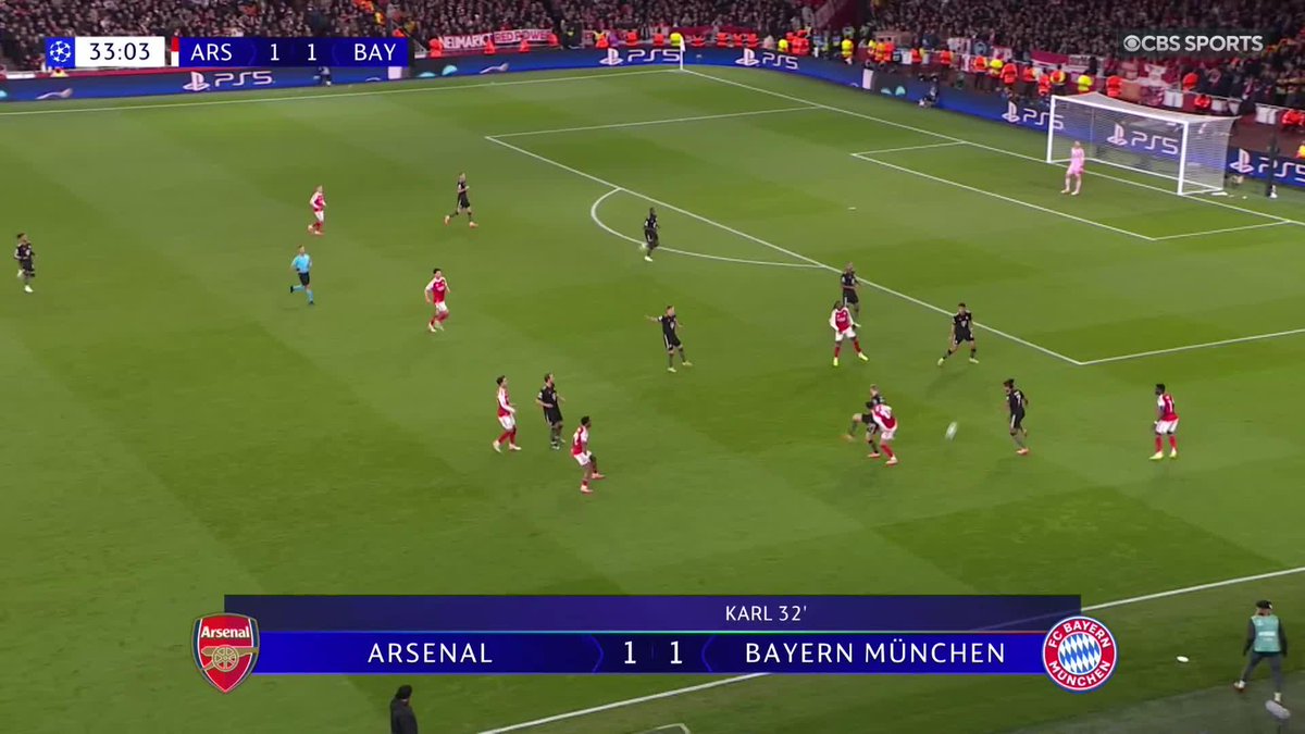There’s another teenage star scoring in London ⭐️ 17-year-old Lennart Karl equalizes for Bayern Munich at Arsenal 😤