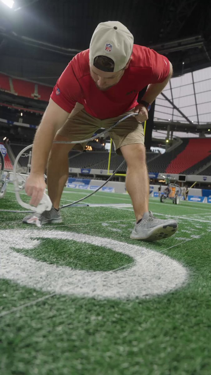 The field is painted. The hate is real. Kickoff, Friday at 3:30pm. Presented by #InvescoQQQ, the Official ETF of the Atlanta Gridiron Classic. 𝘐𝘯𝘷𝘦𝘴𝘤𝘰 𝘪𝘴 𝘯𝘰𝘵 𝘢𝘧𝘧𝘪𝘭𝘪𝘢𝘵𝘦𝘥 𝘸𝘪𝘵𝘩 𝘵𝘩𝘦 𝘈𝘵𝘭𝘢𝘯𝘵𝘢𝘎𝘳𝘪𝘥𝘪𝘳𝘰𝘯 𝘊𝘭𝘢𝘴𝘴𝘪𝘤, 𝘔𝘦𝘳𝘤𝘦𝘥𝘦𝘻-𝘉𝘦𝘯𝘻 𝘚𝘵𝘢𝘥𝘪𝘶𝘮, 𝘎𝘦𝘰𝘳𝘨𝘪𝘢 𝘛𝘦𝘤𝘩 𝘈𝘵𝘩𝘭𝘦𝘵𝘪𝘤𝘴®, 𝘰𝘳 𝘎𝘦𝘰𝘳𝘨𝘪𝘢 𝘈𝘵𝘩𝘭𝘦𝘵𝘪𝘤𝘴®. 𝘐𝘯𝘷𝘦𝘴𝘤𝘰 𝘋𝘪𝘴𝘵𝘳𝘪𝘣𝘶𝘵𝘰𝘳𝘴, 𝘐𝘯𝘤.