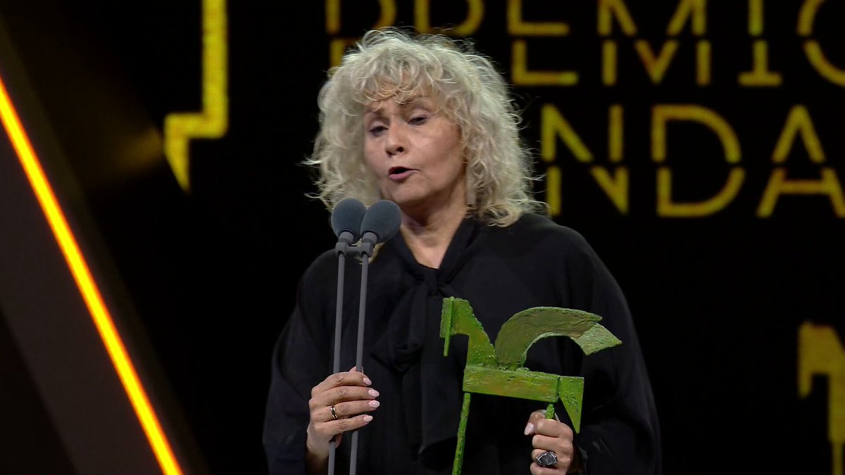 🎥 #PremiosOndas | 'El minuto heroico: yo también dejé el Opus Dei', Ondas a mejor documental: "Este Ondas es para todas las víctimas de abusos espirituales de cualquier religión en todo el mundo. Su valentía lo ha hecho posible"