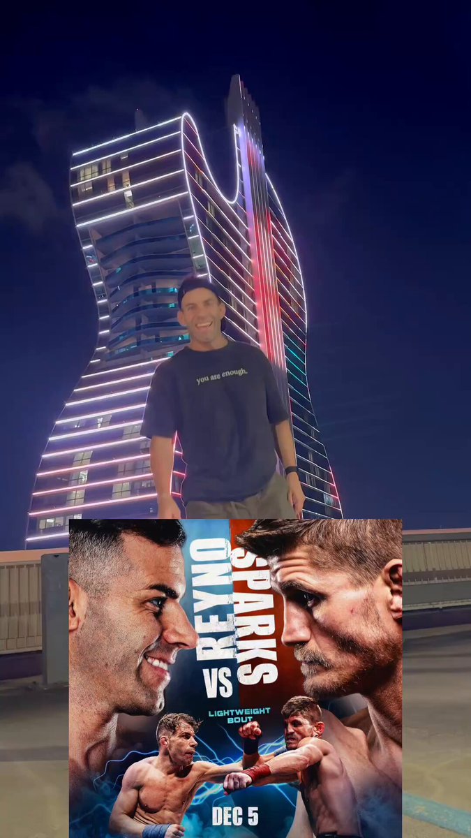 Me desenchufaron la guitarra en el medio del video 🔌, seguro el que la maneja no es Latino 😂… los espero el 5 de Diciembre en el Hard Rock de Miami 🎸