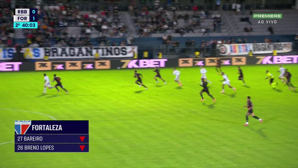Fortaleza quase meteu um gol do meio-campo