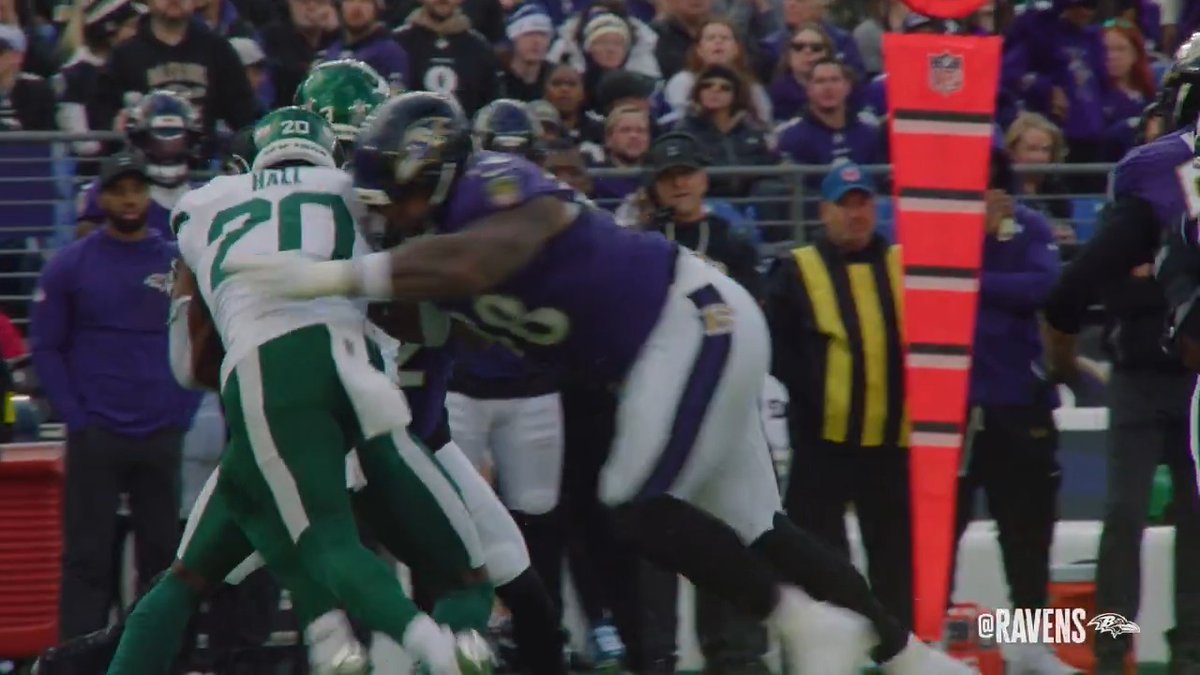 .Travis Jones wrecked the play 😤 Full clip is pure energy. Hit play.: