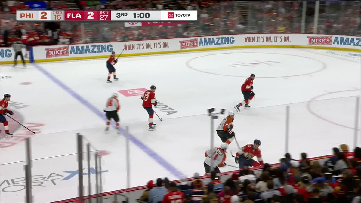 TYSON FOERSTER‼️ He gives the Philadelphia Flyers the lead with just 46 seconds left in the third!