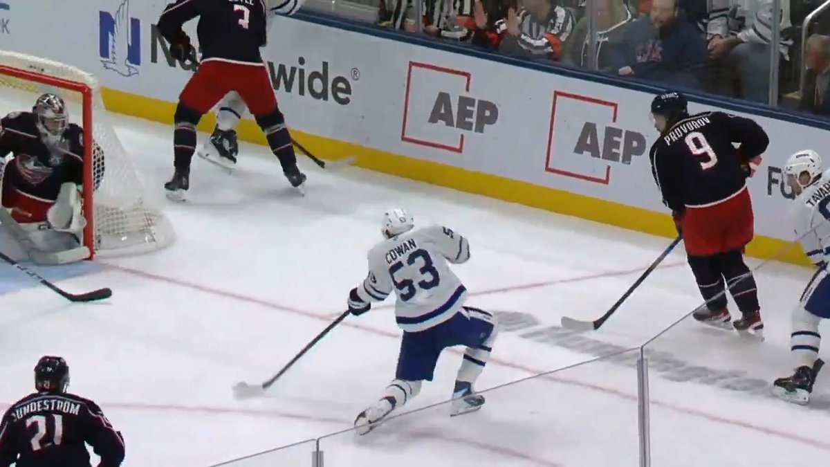 Easton Cowan showing a little Auston Matthews with this NASTY release 🤢🔥