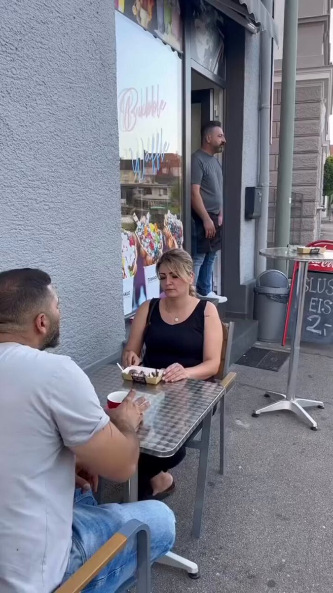 ضحكه صباحيه.... 😂😂😂😂