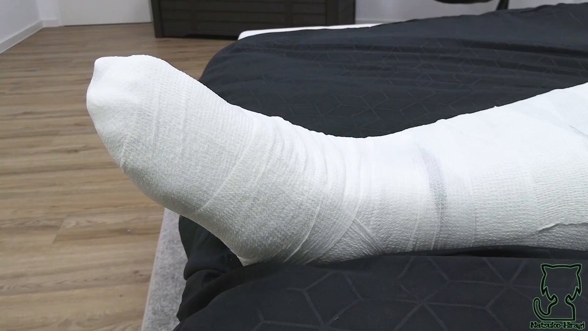 A three minute short video commissioned to the set!^-^ Tightly mummified! <3 Enjoy her sweet moans and gagtalk! Kitty🎙VA & 🎨Artist 🔞Commissions CLOSED as Delia Don't forget to leave a comment, like and retweet the post!^^ #mummification #video