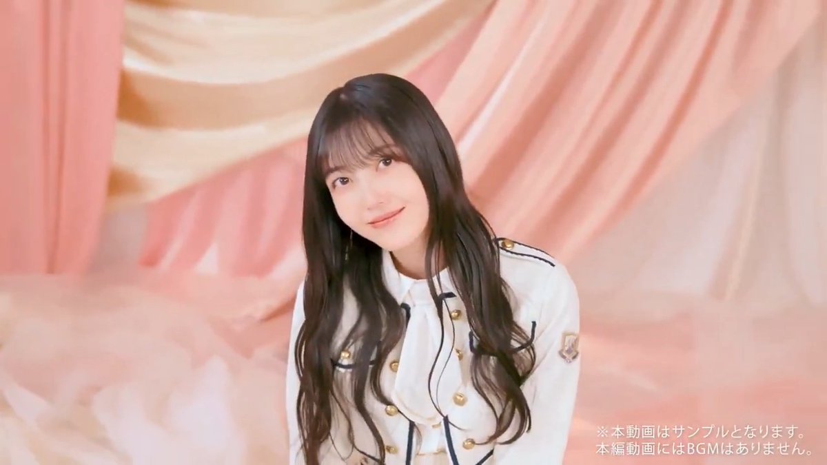 ✨ラストアンコールショップ開催✨ #久保史緒里 さん🔖のラストアンコールショップが開催中🎉 ラストアンコールショップでは、37th制服を身にまとった久保さんの特別ムービーが入ったスペシャルセットが購入可能です🎥 この機会をお見逃しなく👀 詳しくはゲーム内をチェック！ #乃木フラ