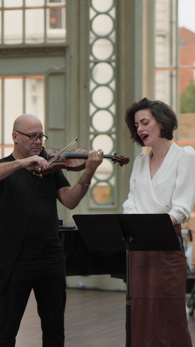 Rosalía, Royal Ballet and Opera style... We've reimagined Berghain by Rosalía, taking it right back to its opera-inspired roots. Soprano: Jacquelyn Stucker Violinist: Stefano Montanari Pianist: Hannah Quinn #Rosalía #Berghain #Opera #RoyalBalletAndOpera