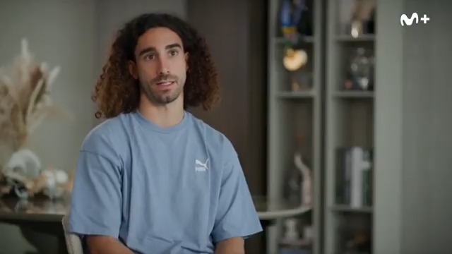 💔 "Que no te den la oportunidad duele un poco". La dolorosa salida para Cucurella del Barça. 🗓️ El próximo lunes 1 a las 22:00 en Movistar Plus+. #InformePlus