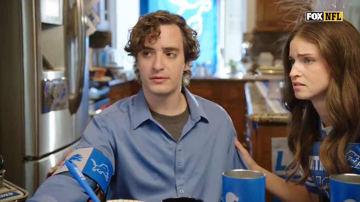 He said he's a Lions fan. This family said: 'Prove it.' Introducing the "Lion-detector," because anyone from Wisconsin claiming to be a Lions fan deserves further investigation this Thanksgiving 😅