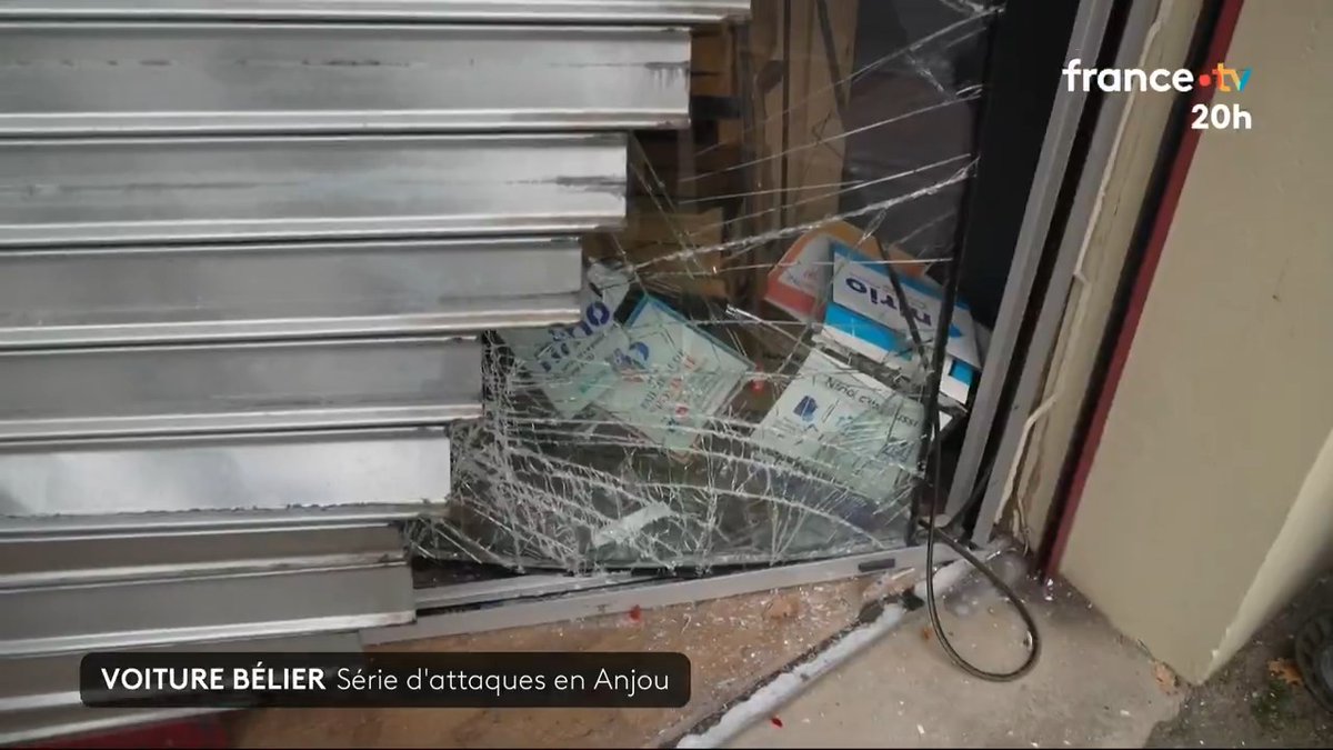 🚗⚡ Attaques en série à la voiture bélier : un bar-tabac, une boulangerie et un fleuriste ont été dévalisés *dans la nuit du 25 au 25 novembre* en Anjou. #JT20h
