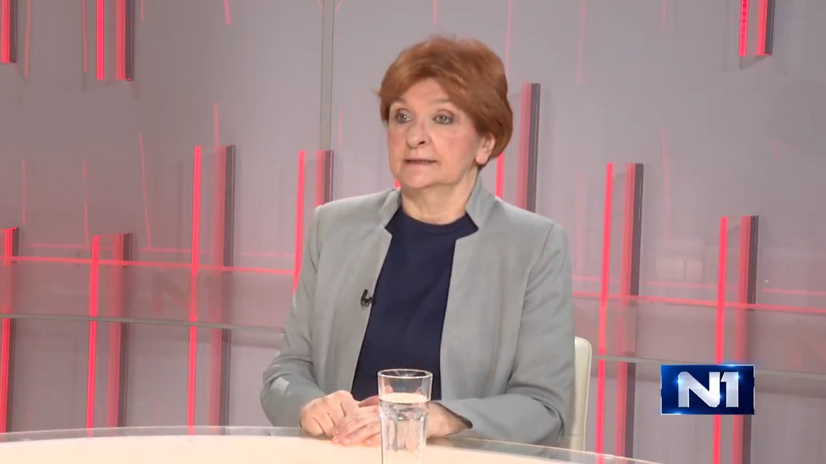 "Odgovorno tvrdim da Vučić sada ne može da zna i da isprati ništa. Ima grupu ljudi kojoj bespogovorno veruje i koji njemu mogu da plasiraju najbezočnije laži, on će slepo njima verovati" - Danica Grujičić u emisiji 360 stepeni sa Branislav Šovljanski