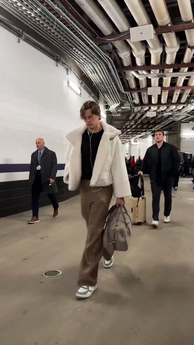 Joe Burrow's back. CINvsBAL -- 8:20pm ET on NBC Stream on NFL+ + Peacock