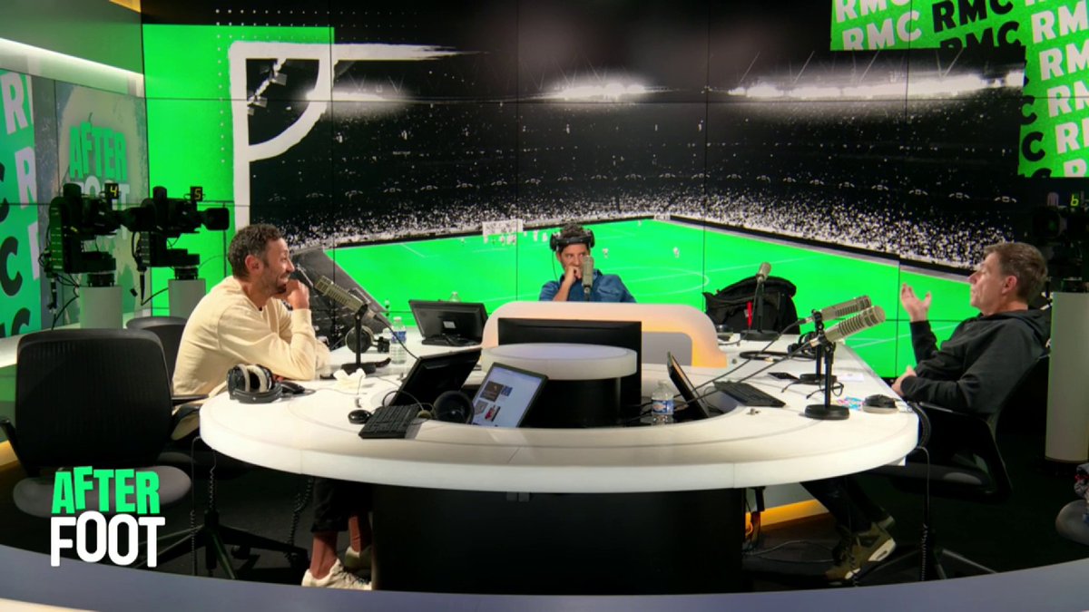 🎙️ Gilbert en direct de la Meinau, ravi de la victoire de son Racing : "C'était une très belle soirée. J'espère que vous avez été conquis par ce Théâtre des Rêves. Donnez-nous la coupe !" #RMCLive