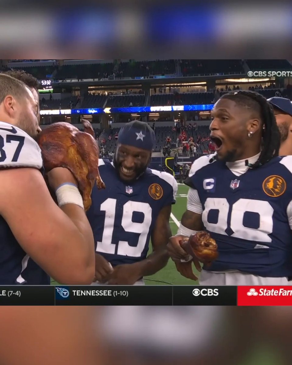 Why did he grab the turkey like that? 😭 CeeDee's reaction 🤣 (📺 CBS)