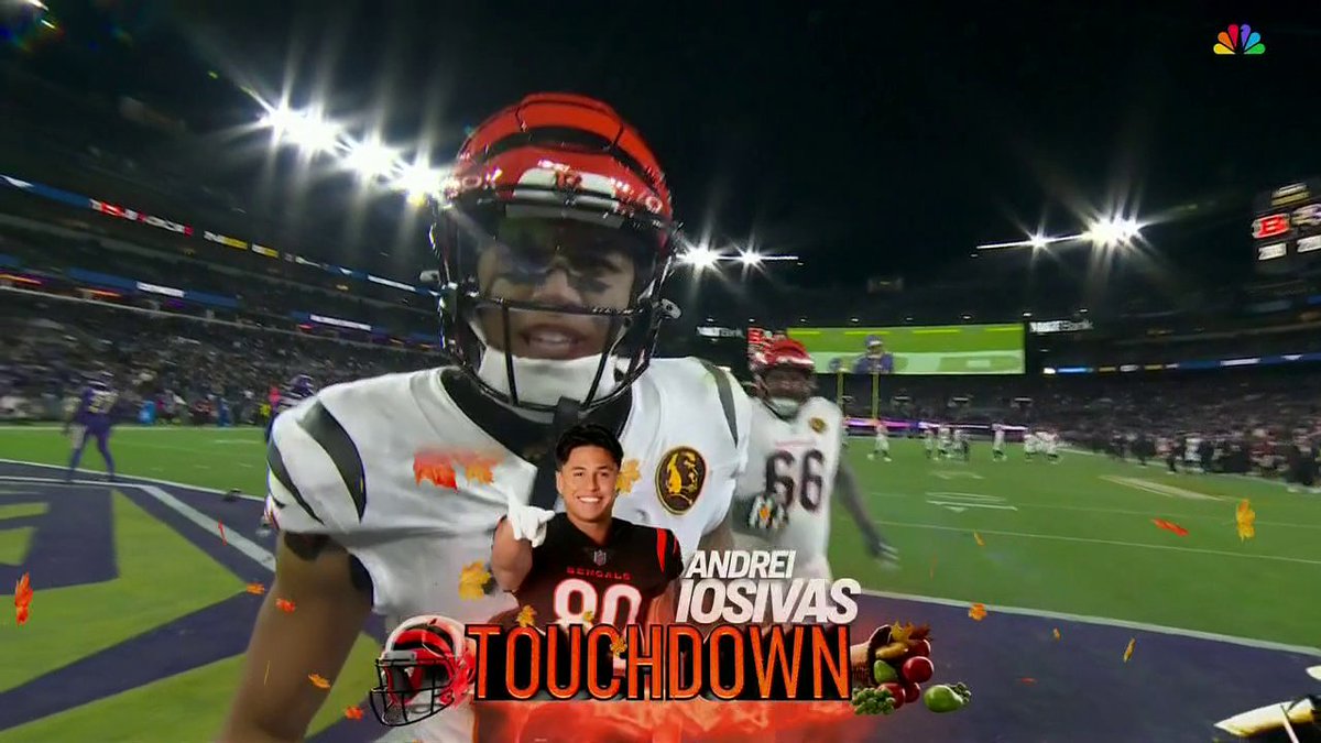 "Happy thanksgiving mom and dad!" 🥹🦃 Andrei Iosivas with the TD and the shoutout to the fam ❤️ (📺 NBC)