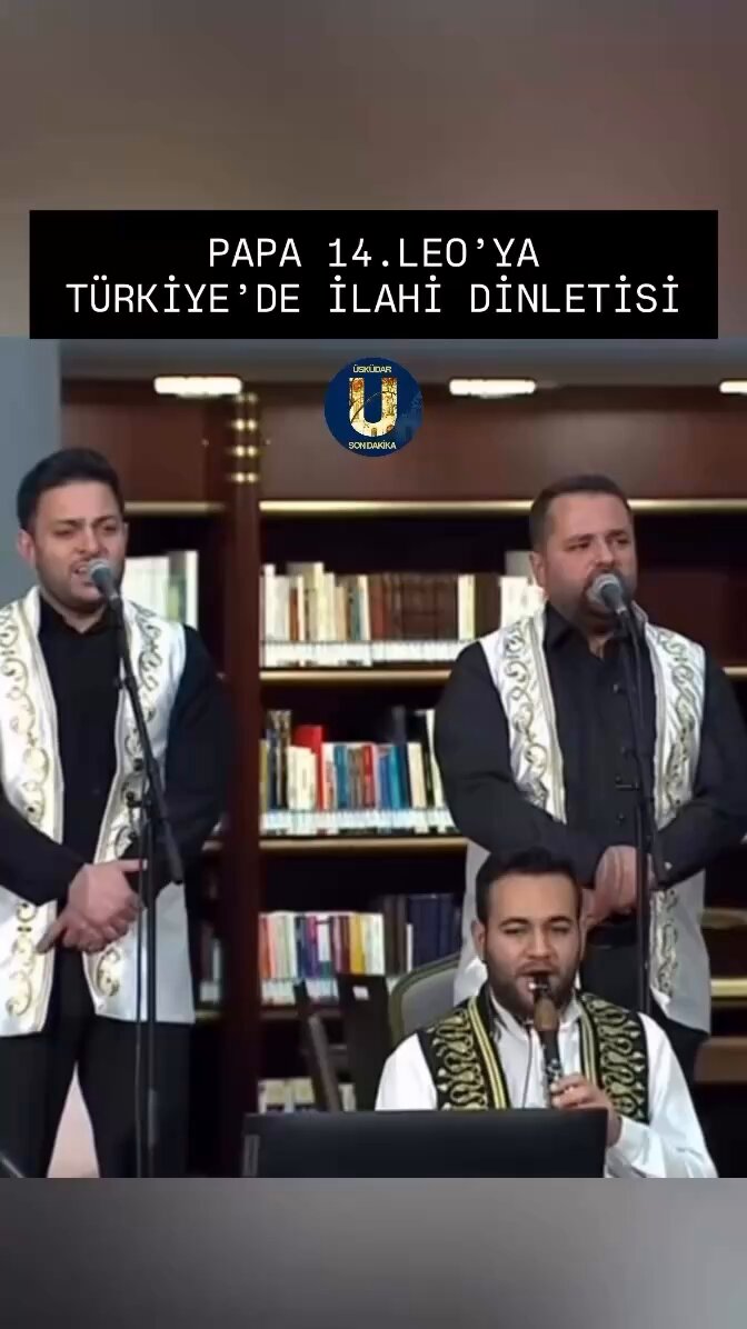 Tala’âl bedru ile papa karşılayan zihniyete diyecek tek sözümüz var. İLÂ CEHENNEME ZUMERÂ Papa’nın suratına özellikle dikkat edin nasıl gülümsüyor. Biz diyor boşuna madalya vermedik diyor helal olsun vallahi diyor.