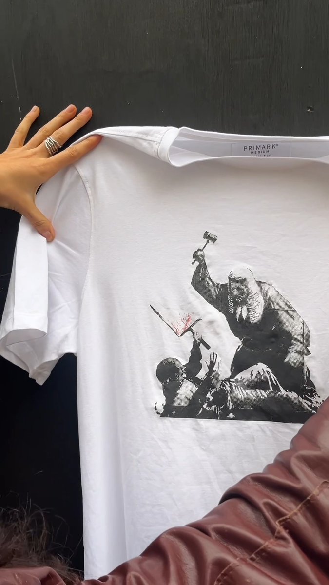 They really didn't want us to see it. So let’s make sure it's everywhere 💥 This Black Friday, don't fund billionaires, fund justice. Get a gift or t-shirt from our shop now 👇
