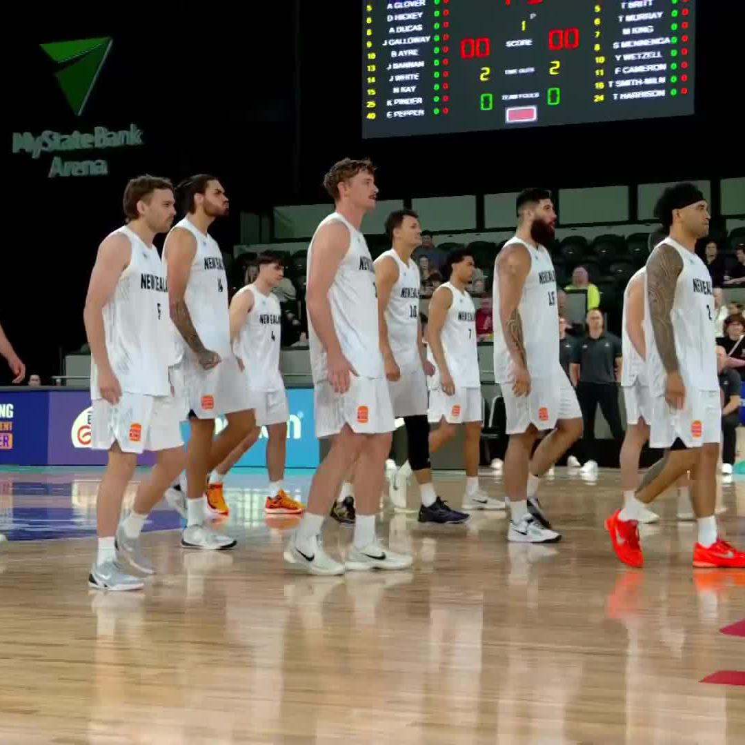 Tall Blacks with the correct way to start this rivalry game 🇳🇿 #FIBAWC x #StepItUpTallBlacks