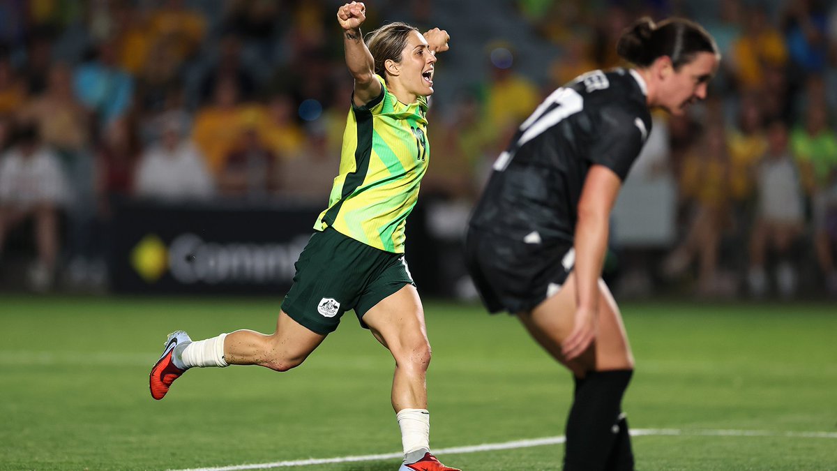 Katrina Gorry scores the CommBank Matildas fifth goal of the night in Gosford 🙌 The swift counter, the Wheeler run, the McNamara cross 🔥 🎥 Paramount+ Australia #AUSvNZL #Matildas #FeelNewSouthWales