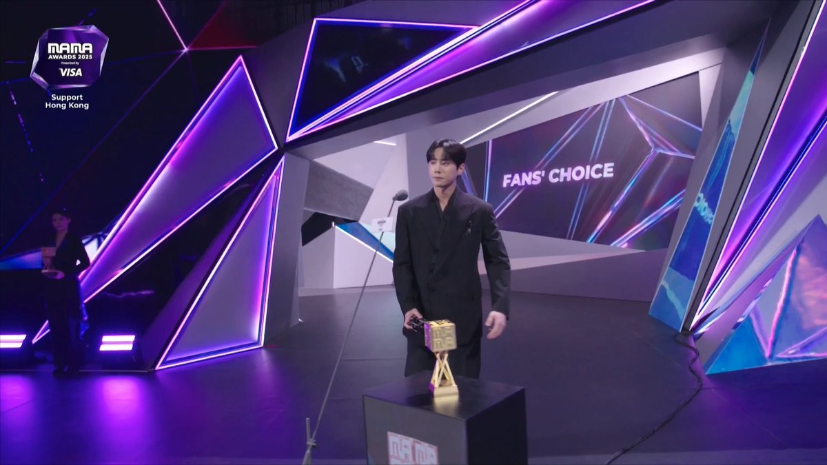 [#2025MAMA] FANS’ CHOICE MALE TOP 10🏆 ENHYPEN (엔하이픈) Presenting the winner of the 2025 MAMA AWARDS. 2025 MAMA AWARDS의 수상자를 소개합니다. HEAR MY ROAR, UH-HEUNG 2025 MAMA AWARDS #MAMAAWARDS #2025MAMAAWARDS