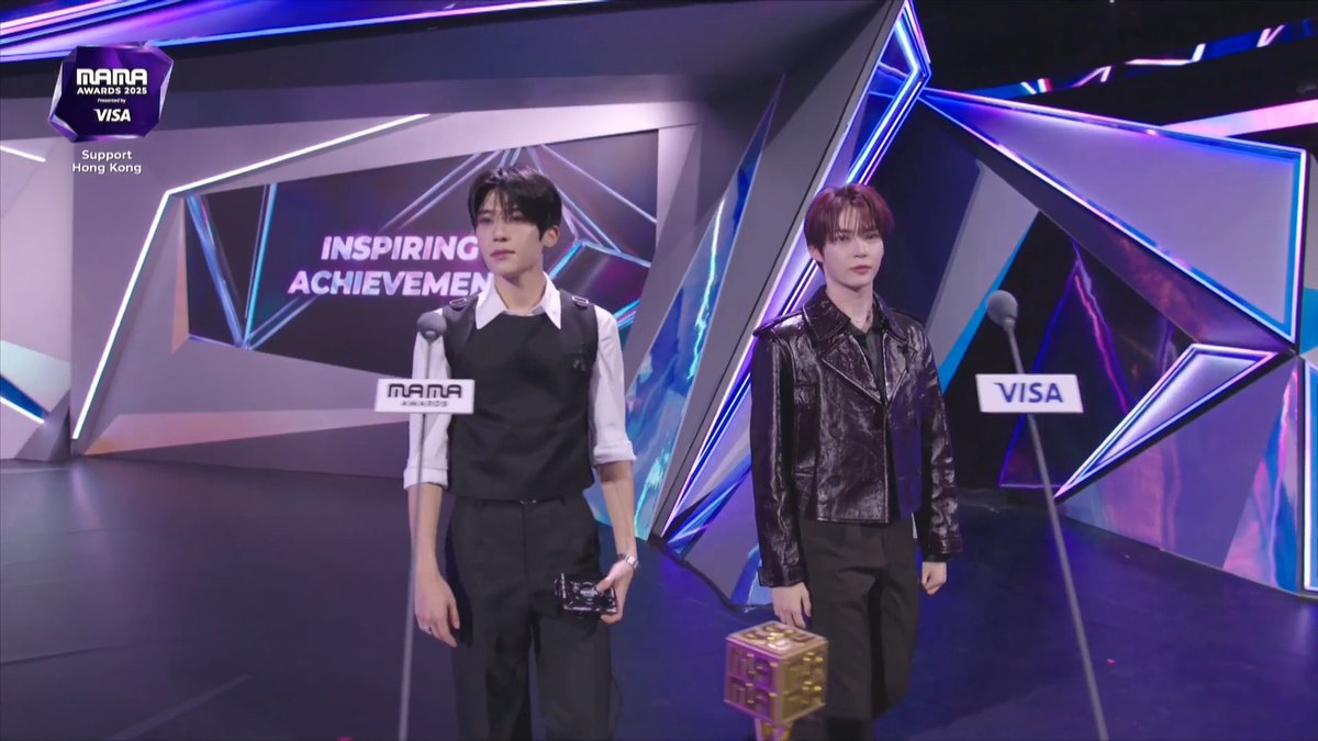 [#2025MAMA] INSPIRING ACHIEVEMENT🏆 SUPER JUNIOR Presenting the winner of the 2025 MAMA AWARDS. 2025 MAMA AWARDS의 수상자를 소개합니다. HEAR MY ROAR, UH-HEUNG 2025 MAMA AWARDS #MAMAAWARDS #2025MAMAAWARDS