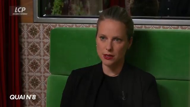 Refus de siéger avec les Insoumis : "La France insoumise, au même titre que le Parti socialiste, faisait figure de force politique polaire dans le NFP et cela me semblait compliqué de donner le point à l'un ou l'autre en siégant dans l'un des groupes", dit Lucie Castets. #QuaiN8