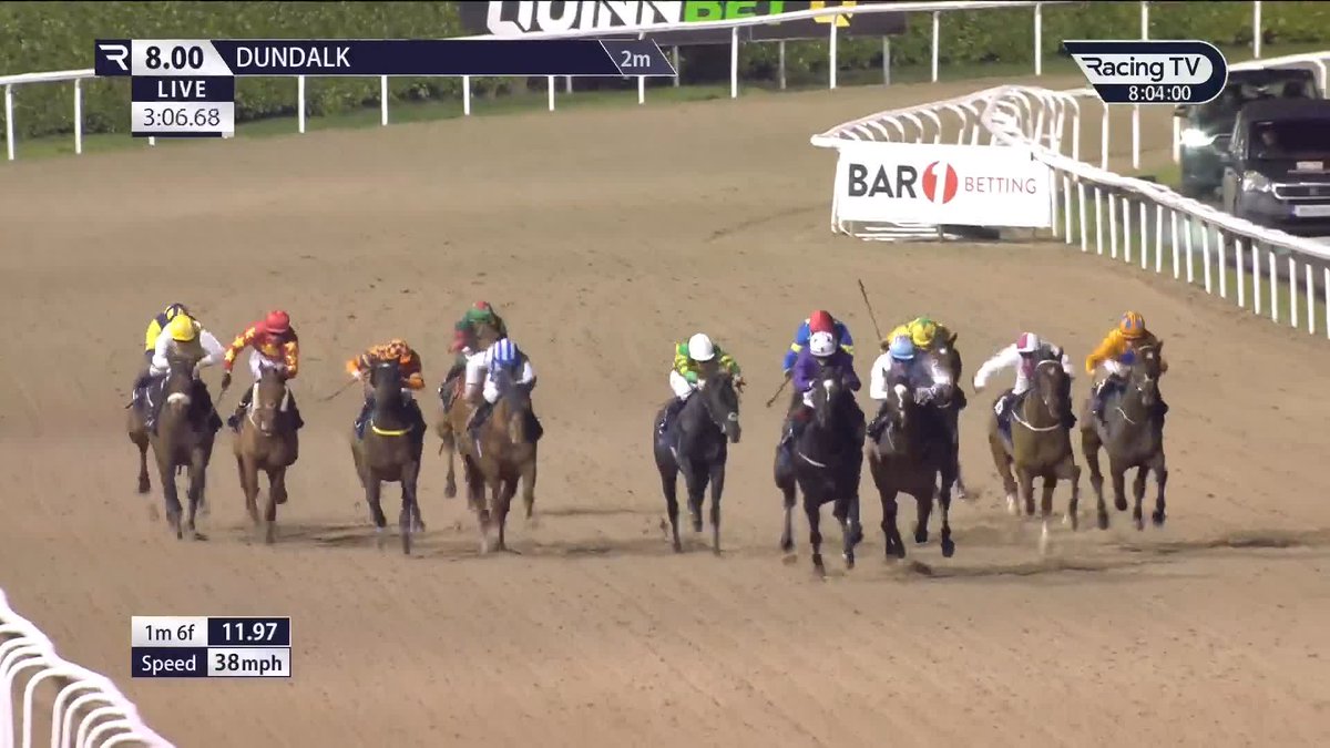 Now then ... ๐ ๐๐ซ๐ฒ๐๐ง๐ญ batters a strong field in the feature staying handicap Dundalk Stadium to give Robson aguiar a first winner as a trainer! Amo Racing have another good one ๐ฃ #TheFridayClub | William Hill Racing