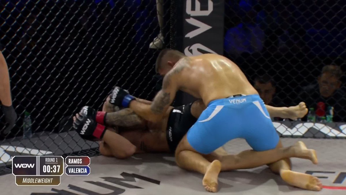 🇪🇸Cristian Valencia (7-4) gana a Arkaitz Ramos (8-6) por TKO por GnP en el primer asalto, se podría haber detenido antes el combate sin problemas, Cristian dice que ha escuchado que WOW irá al Roig Arena de Valencia y pide pelear allí #WOW24