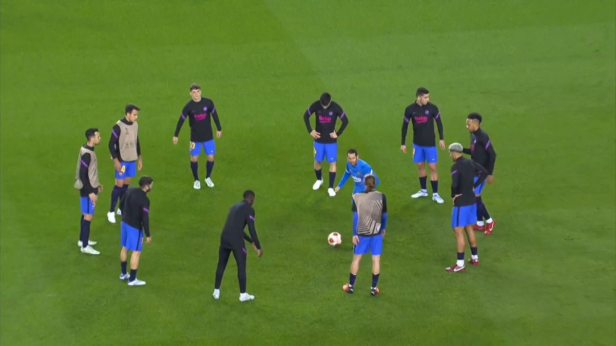 Fuera de coñas,lo digo enserio,esto es de las cosas más ridículas que te pueden pasar en el mundo del fútbol ..