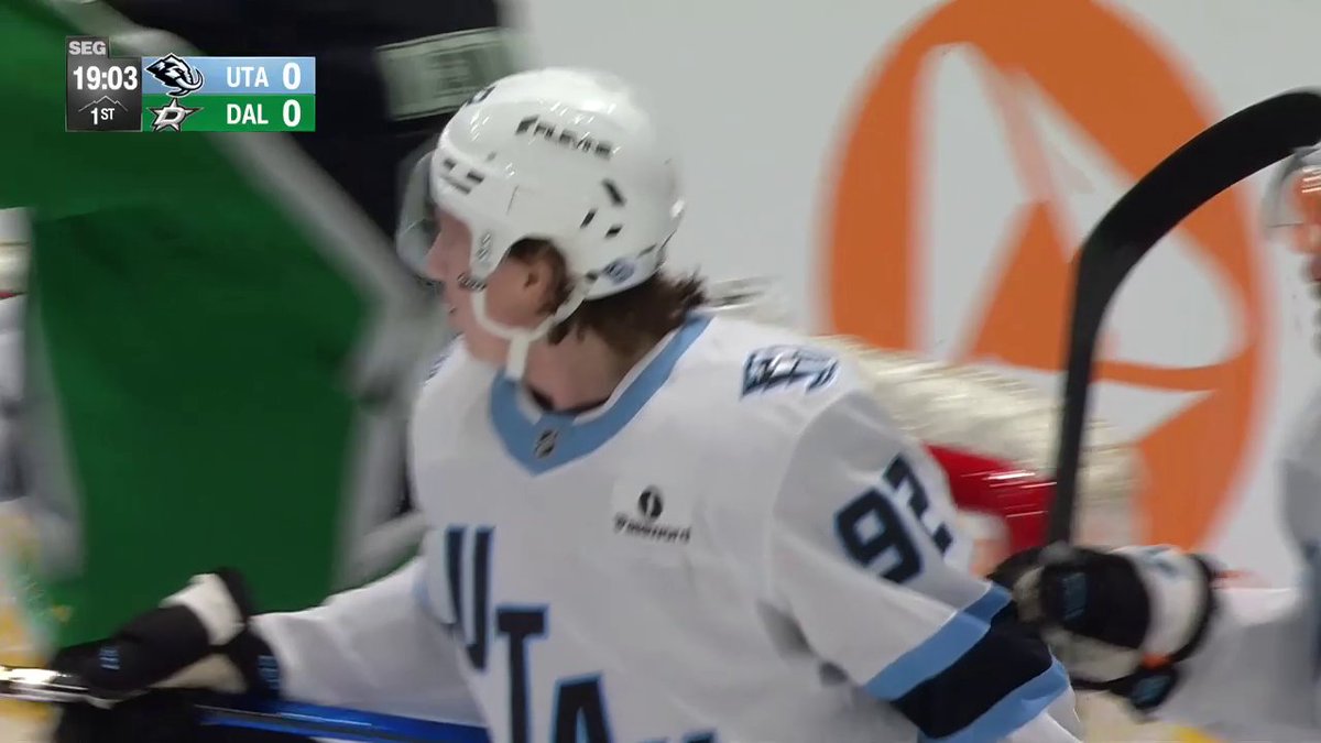 COOLEY SCORES LESS THAN A MINUTE IN 🚨