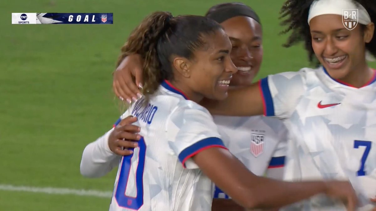 Cat Macario's last two games: vs. New Zealand: ⚽⚽ vs. Italy: ⚽⚽