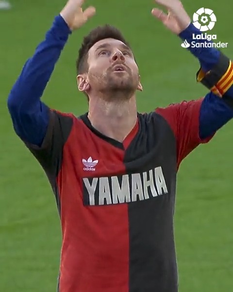 5 yıl önce bugün: Messi, Maradona'yı andı ♾️❤️