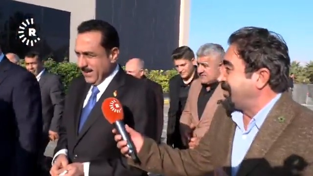 #VÎDEO - Cizîra Botan ji bo pêşwaziya Serok Barzanî amade ye Parêzgarên Dihok û Hewlêrê jî ji bo beşdariya Sempozyuma Melayê Cizîrî li Cizîra Botan in Parêzgarê Hewlêrê Umêd Xoşnaw: 🎙️ ❝Em gelekî kêfxweş in ku li Bakurê Kurdistanê ne❞ 🎙️ ❝Xelkê Bakurê Kurdistanê ji bo hatina Serok Barzanî kêfxweş e❞