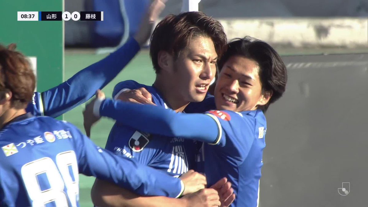 🎦 ゴール動画 🏆 明治安田Ｊ２リーグ 第38節 🆚 山形vs藤枝 🔢 1-0 ⌚️ 9分 ⚽️ 寺山 翼（山形） #Ｊリーグ