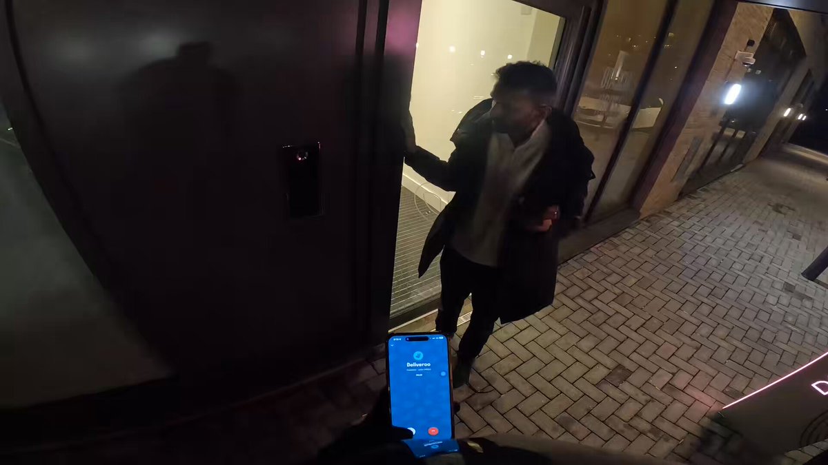 Man stops an uber eats driver from walking into a building to deliver food (Colindale, NW London)