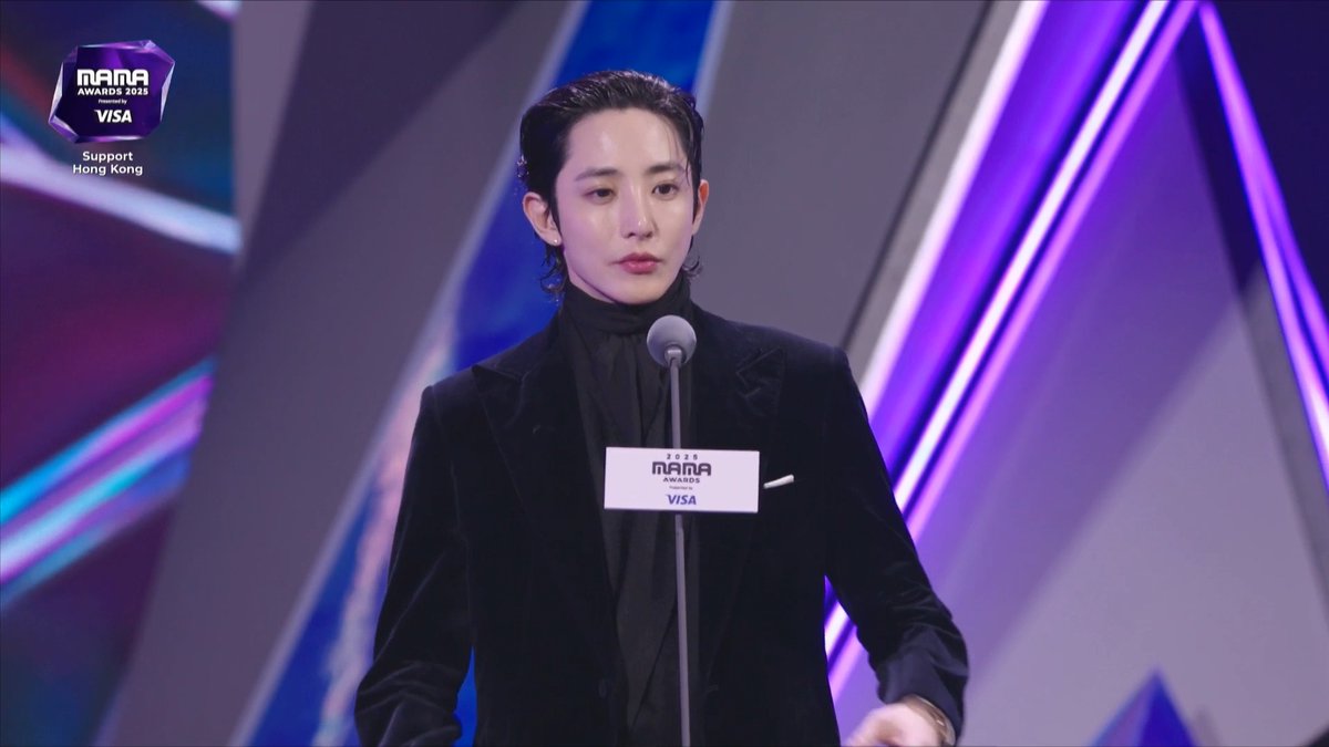 [#2025MAMA] BEST DANCE PERFORMANCE FEMALE GROUP🏆 aespa Presenting the winner of the 2025 MAMA AWARDS. 2025 MAMA AWARDS의 수상자를 소개합니다. HEAR MY ROAR, UH-HEUNG 2025 MAMA AWARDS #MAMAAWARDS #2025MAMAAWARDS