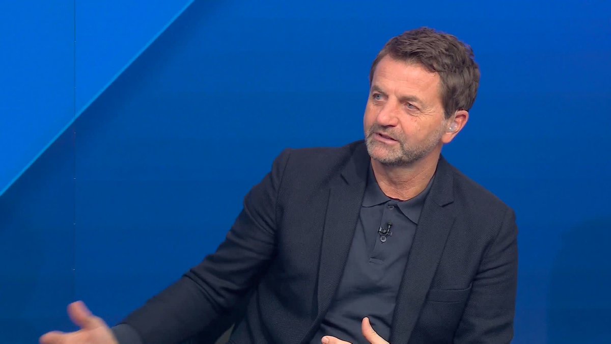 "I don't see anyone challenging them" ❌ Tim Sherwood on Arsenal's title chances 🏆