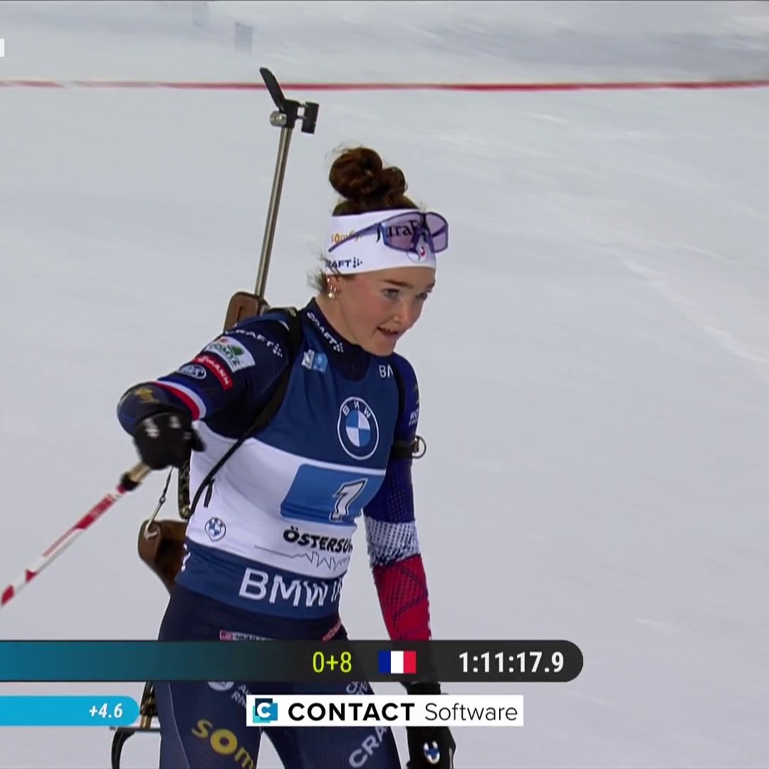 Première course de biathlon, première victoire 🤩 Jeanne Richard, Océane Michelon, Justine Braisaz-Bouchet et Lou Jeanmonnot remportent le relais féminin d'Östersund 🥇