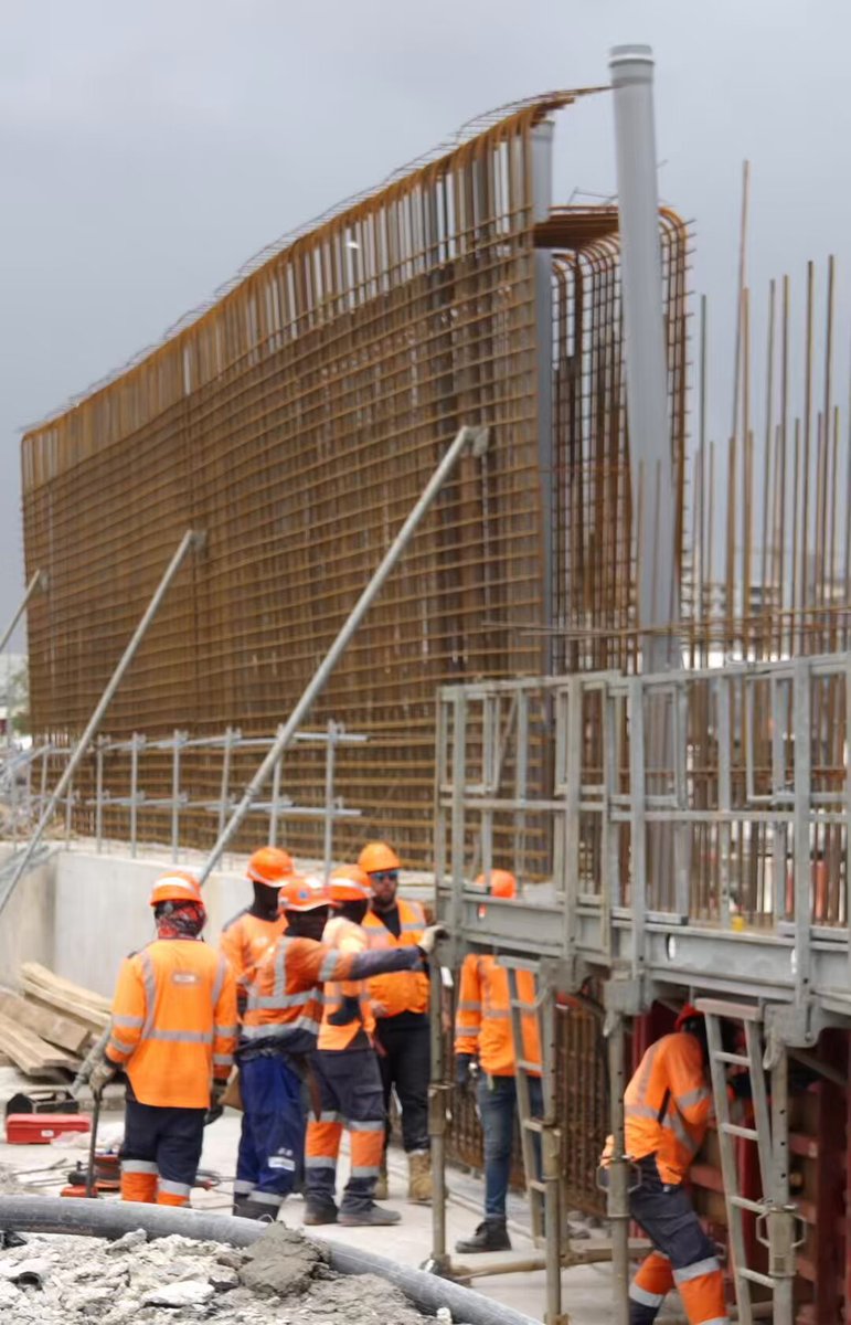 La Côte d’Ivoire sera bientôt le premier pays d’Afrique subsaharienne francophone à avoir un métro 🚇 Le projet avance sérieusement et montre la volonté du pays d’investir dans l’avenir. Abidjan prépare son virage vers la modernité 🇨🇮✨