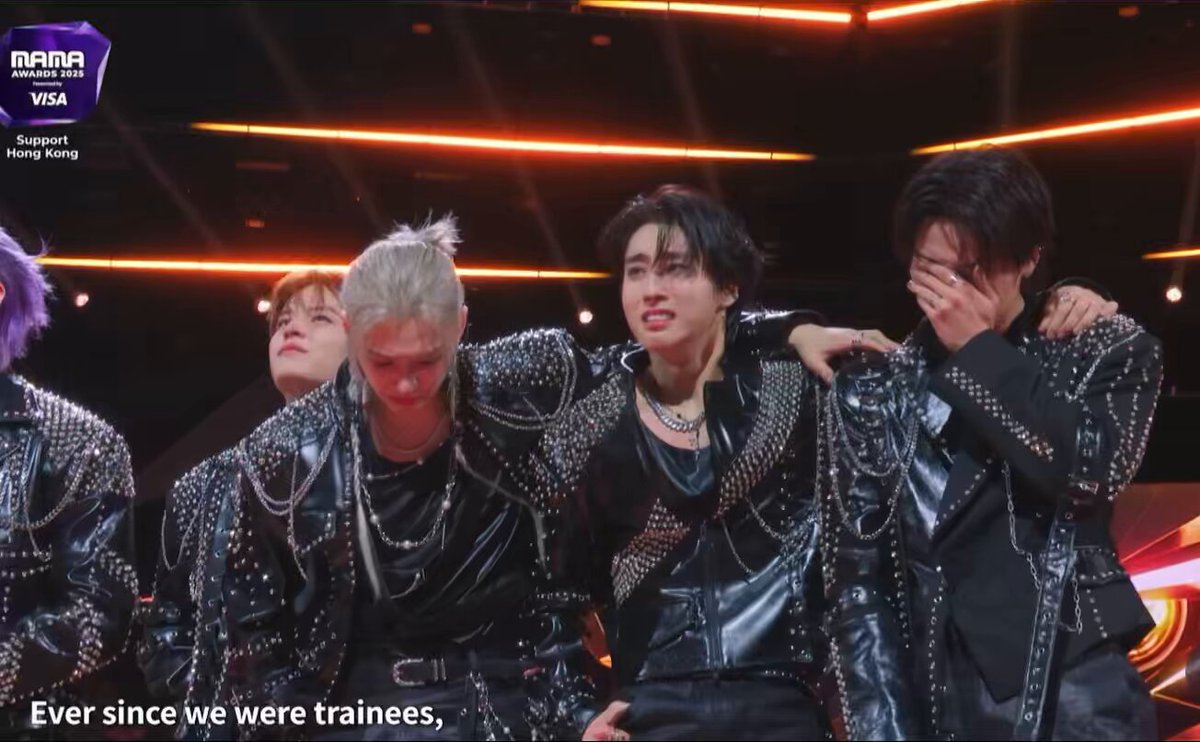 they are all crying, my STRAYKIDS YOU DESERVE THIS SO MUCH.