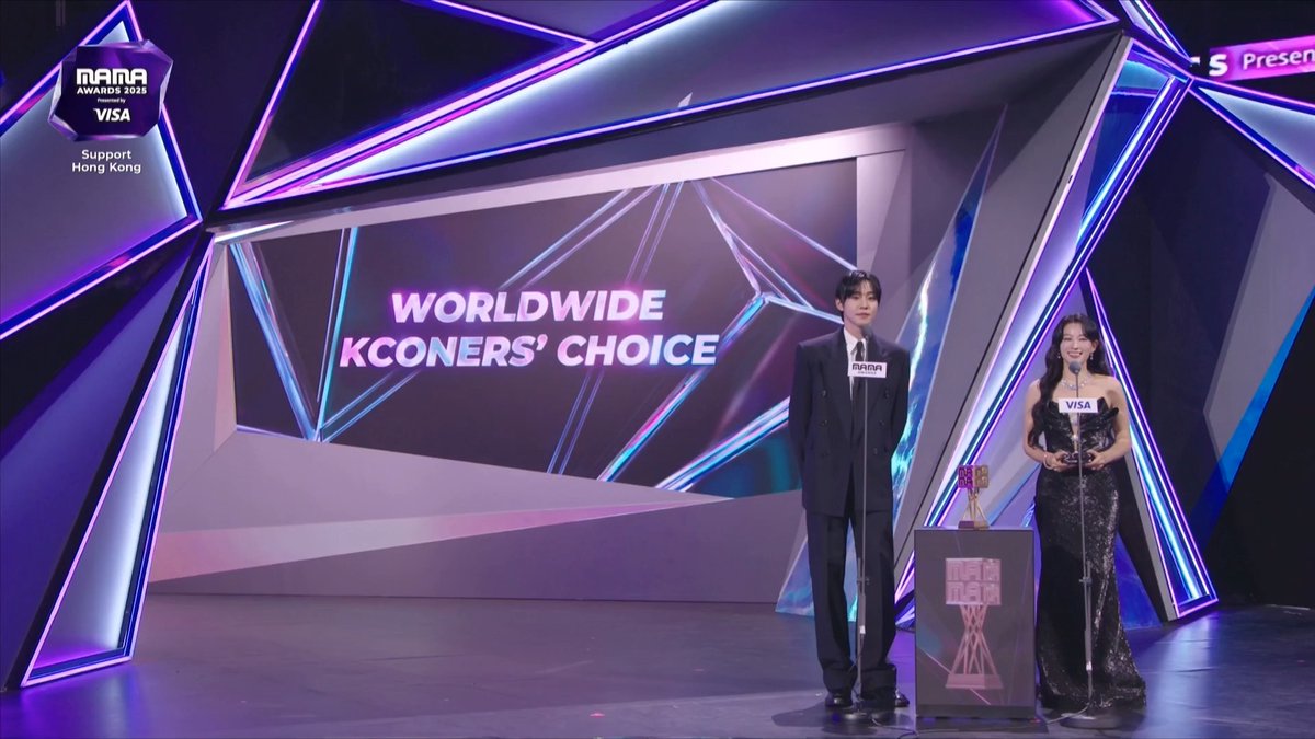 [#2025MAMA] WORLDWIDE KCONers' CHOICE🏆 ZEROBASEONE (제로베이스원) Presenting the winner of the 2025 MAMA AWARDS. 2025 MAMA AWARDS의 수상자를 소개합니다. HEAR MY ROAR, UH-HEUNG 2025 MAMA AWARDS #MAMAAWARDS #2025MAMAAWARDS