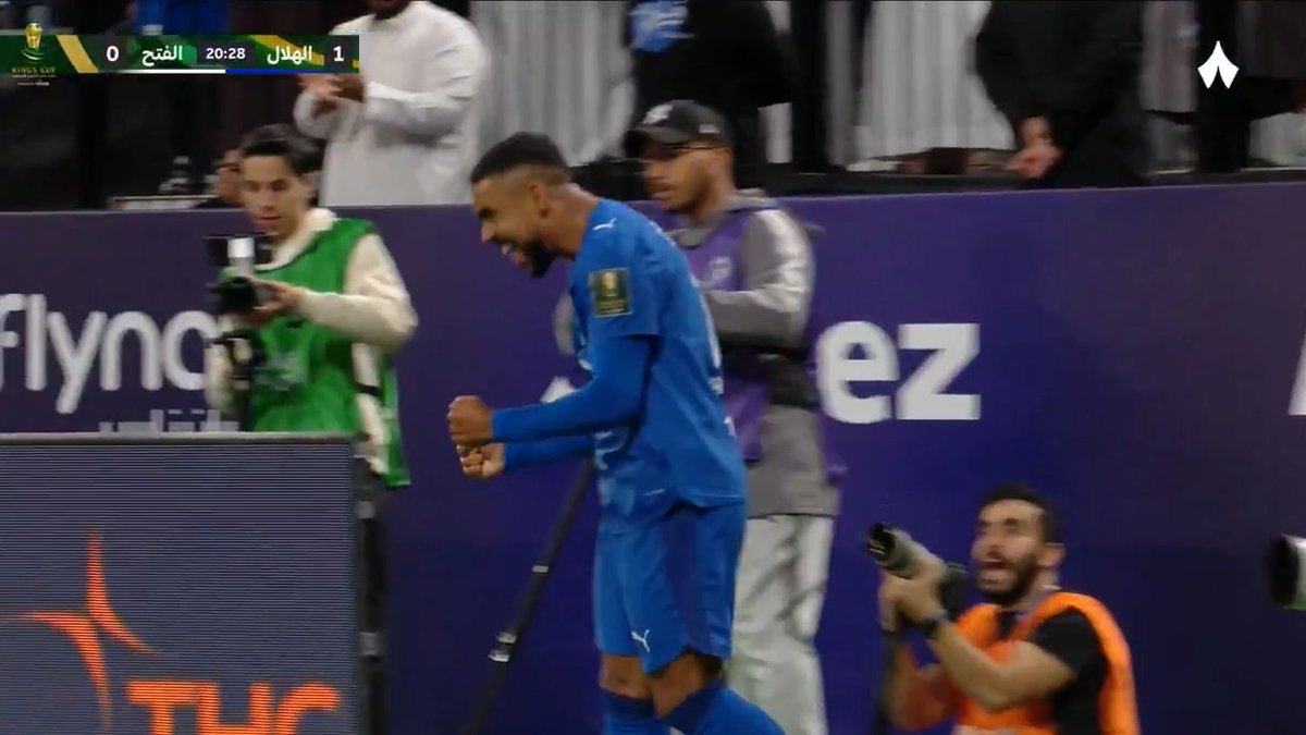 هدف! ⚽️ مالكوم يضع الهلال في المقدّمة ضد الفتح 🔥 #الهلال_الفتح | #أغلى_الكؤوس