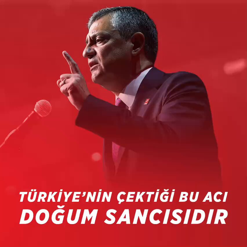 Genel Başkanımız Özgür Özel: “Dönüşü olmayan bu yolda korkanlara yer yoktur. Müesses nizama işbirlikçi olanlara, bu örgütlerin vermediği görevleri başka kapıda arayanlara yer yoktur. CHP arınacaksa işte bu anlayıştan, bizi yüzde 25’e hapsetmek isteyenlerden arınacak.”