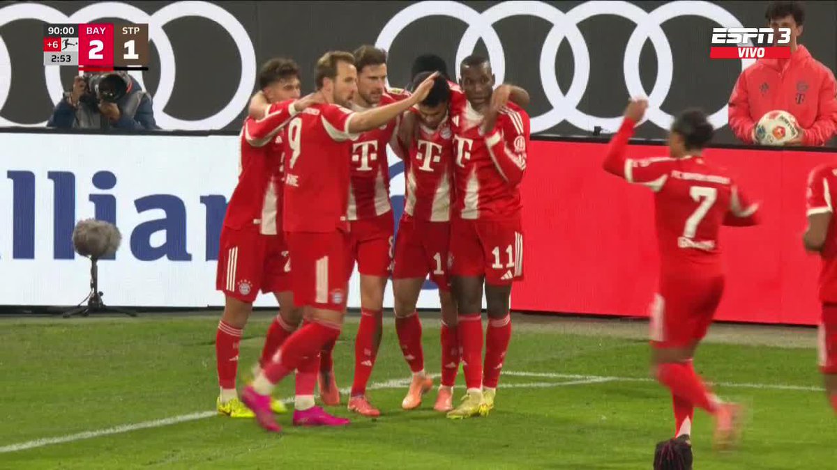 🇨🇴 GOOOL de Luis Díaz. El colombiano puso el 2-1 de #BayernMunich ante #StPauli, al 90’+3 👀 Es el séptimo tanto del extremo en lo que va de la temporada de Bundesliga