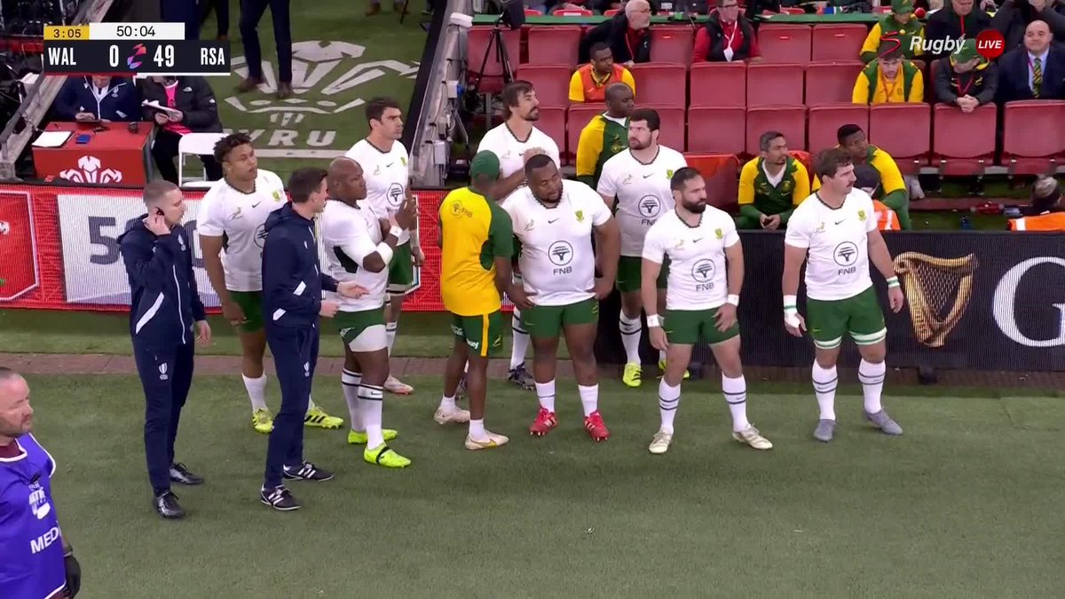 💣 𝐓𝐇𝐄 𝐍𝐔𝐊𝐄 𝐒𝐐𝐔𝐀𝐃 💣 All eight players from the Springbok bench enter the field together 😤 As Shimmi says: "This is a beautiful sight, it's an incredible sight!" 🇿🇦 #SSRugby | #QuilterNS
