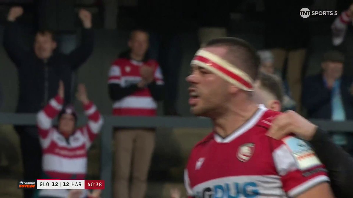 🃏 One of the closest things to an own goal in rugby? Horrible from Isgro.
