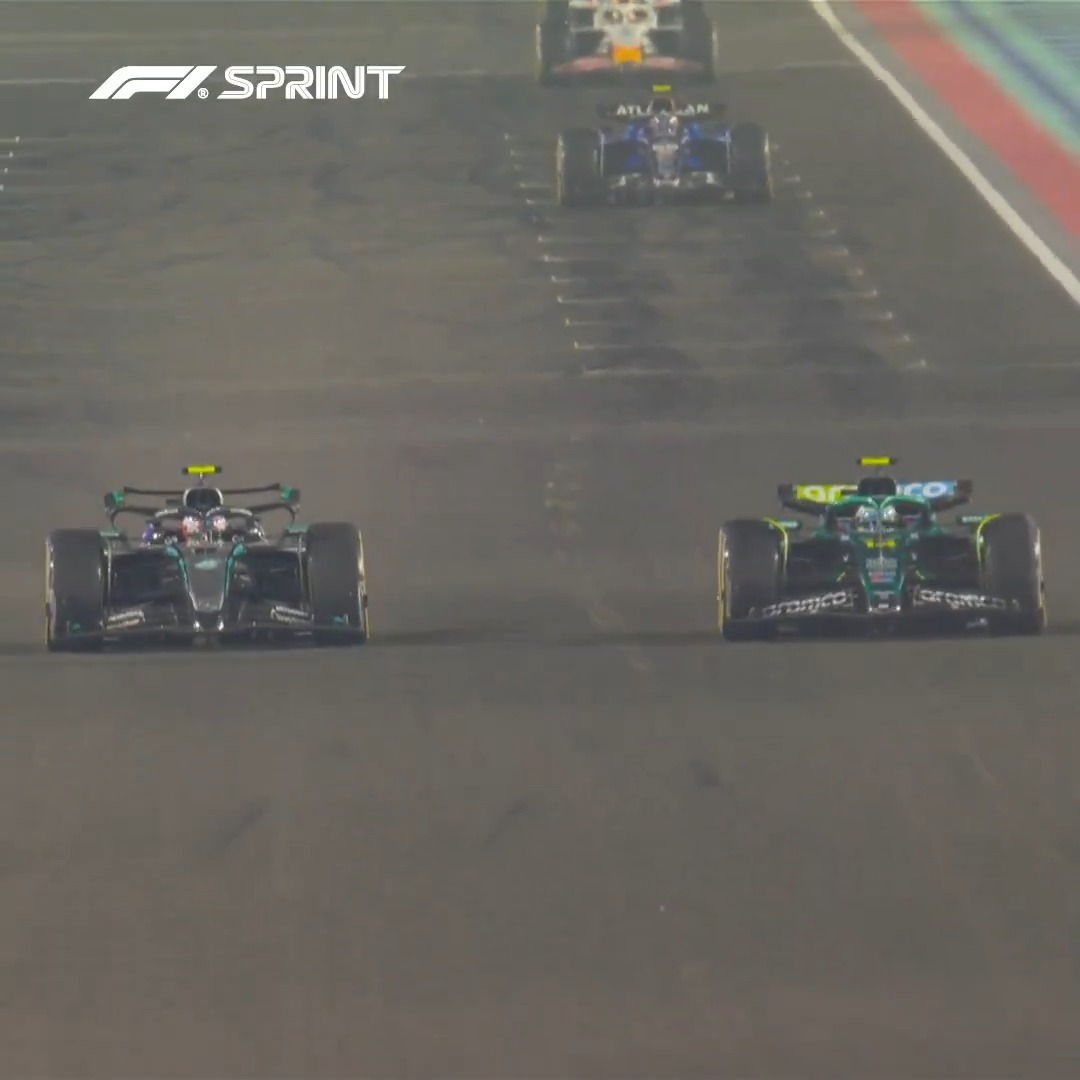 A mistake by Alonso and Antonelli seizes on the opportunity 👏 #F1Sprint #QatarGP